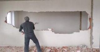 Демонтаж стен в квартире в Гае – цена от 730 рублей. - Сварной-Гай
