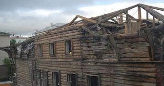 Демонтаж деревянных конструкций в Гае - расценки от 1042 рублей - Сварной-Гай