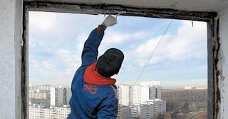 Демонтаж остекления балкона в Гае - цена от 573 руб. - Сварной-Гай